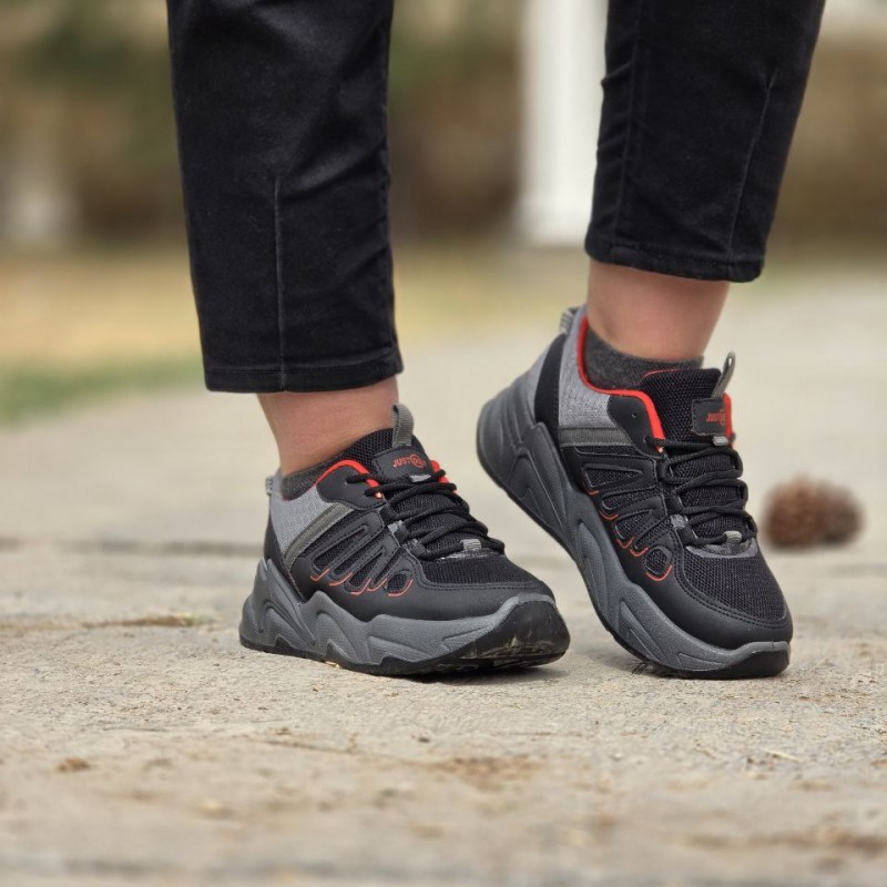 فروش بینظیر کفش کتونی اسپرت دخترانه مدل رامیلا  پرفروش رنگ مشکی طوسی قرمز باارسال رایگان