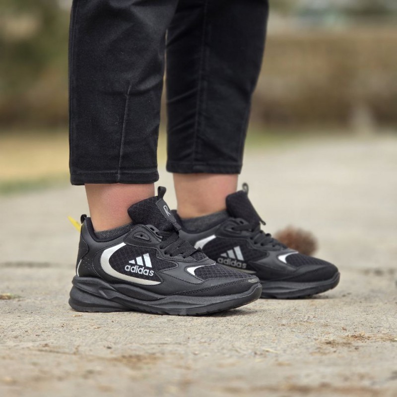 فروش فوق العاده کفش کتونی اسپرت دخترانه مدل رامیلا آدیداس باکیفیت  خاص رنگ مشکی طوسی باارسال رایگان