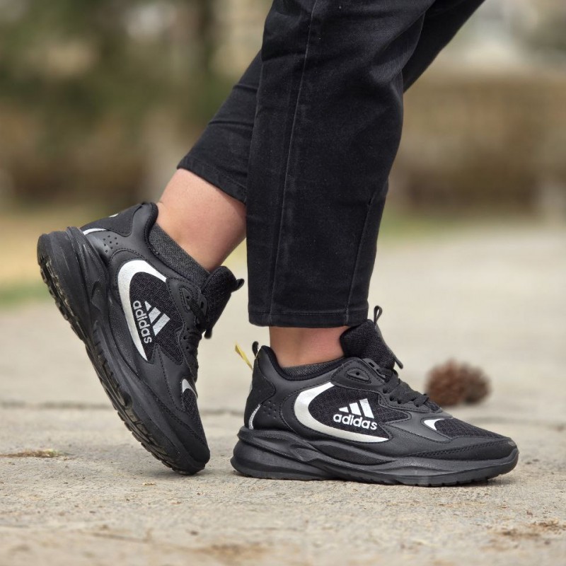 حراجی ویژه کفش کتونی اسپرت دخترانه مدل رامیلا آدیداس با دوام عالی رنگ مشکی طوسی باارسال رایگان