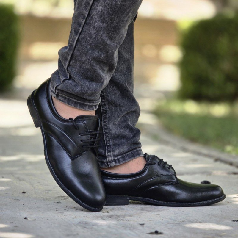 تخفیف استثنایی کفش مجلسی اداری مردانه پسرانه شیک و راحت  رنگ مشکی  باارسال رایگان