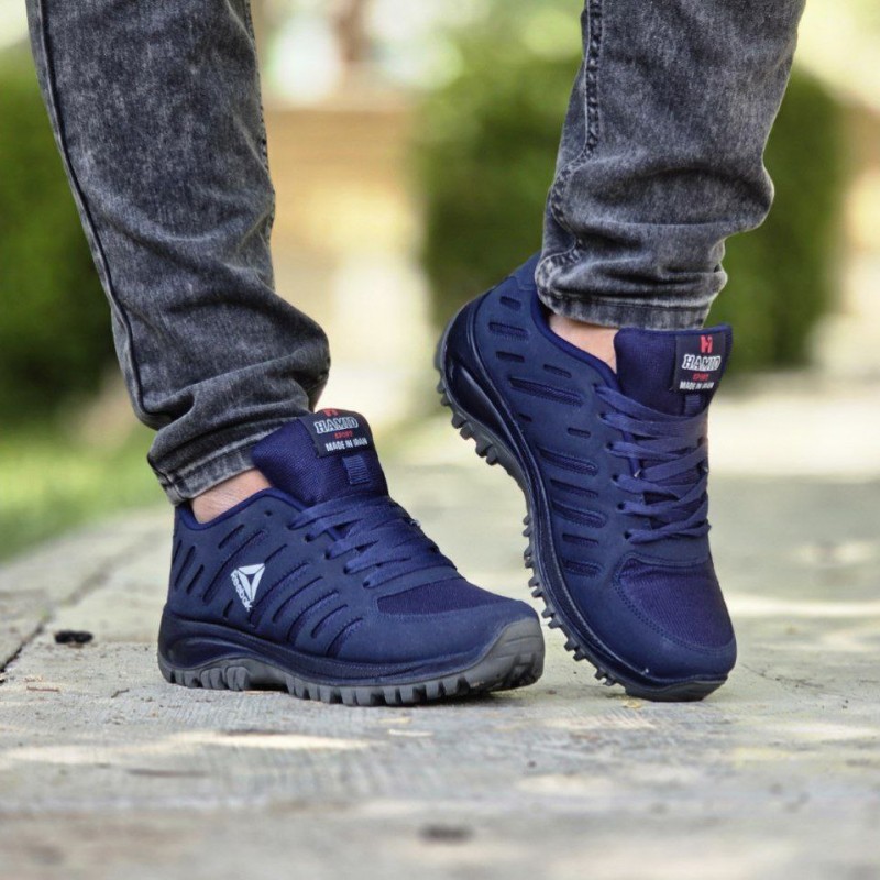 فروش باورنکردنی  کفش اسپرت  مردانه و پسرانه  مدل ریبوک زیبا و جدید رنگ سورمه ای  با ارسال رایگان