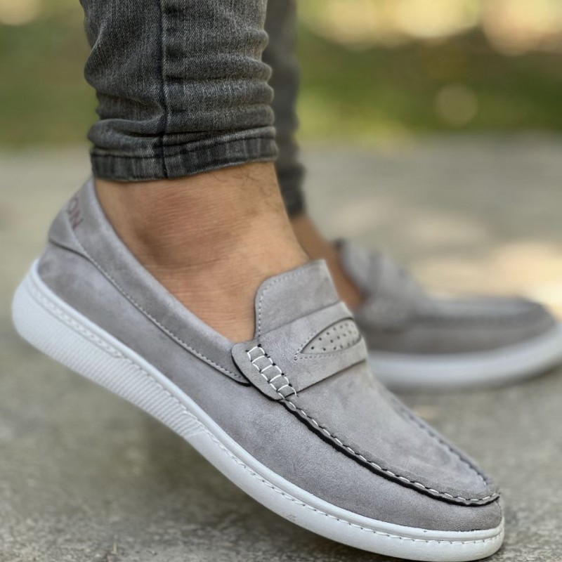 فروش ویژه  کفش  کالج مردانه پسرانه پر فروش و زیبا  رنگ طوسی  باارسال رایگان