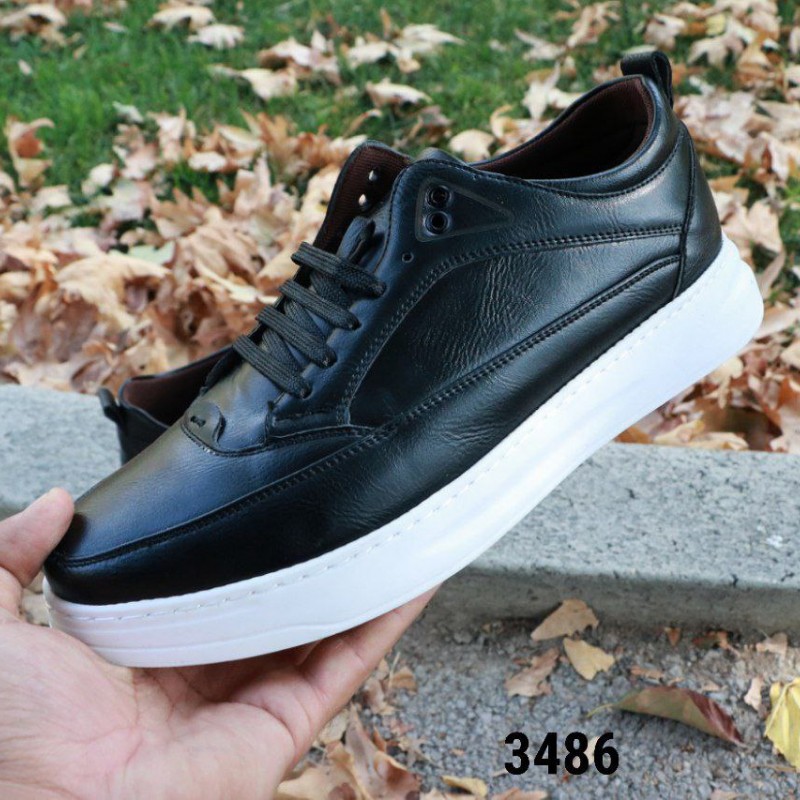 فروش شگفت انگیز کفش اسپرت مردانه پسرانه  راحت و شیک  رنگ مشکی  ارسال رایگان