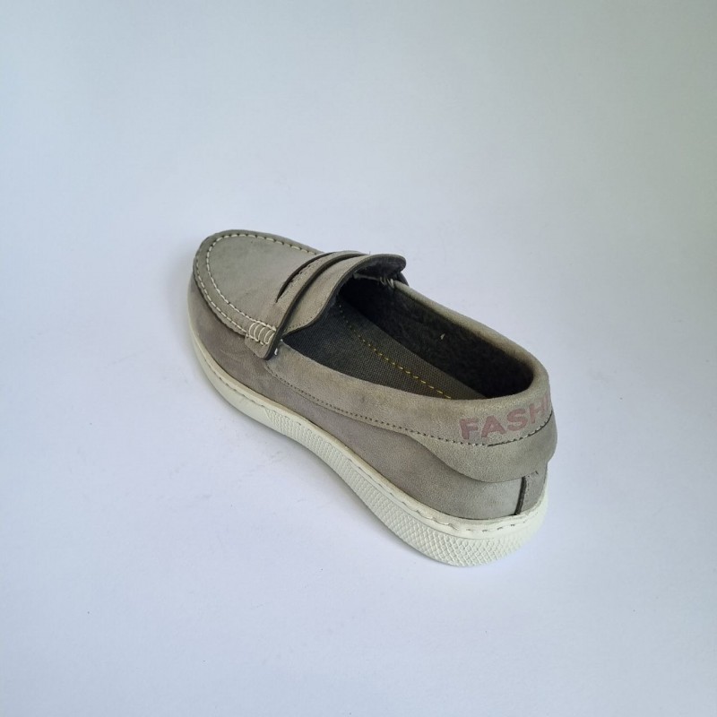 حراجیییی کفش  کالج مردانه پسرانه خاص و جدید رنگ طوسی  باارسال رایگان