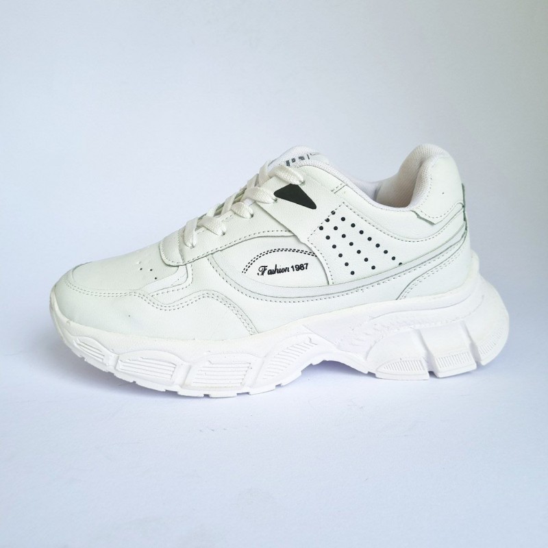 تخفیف عالی کفش اسپرت دخترانه مدل فشیون بسیار با کیفیت و زیبا   رنگ  سفید    باارسال رایگان