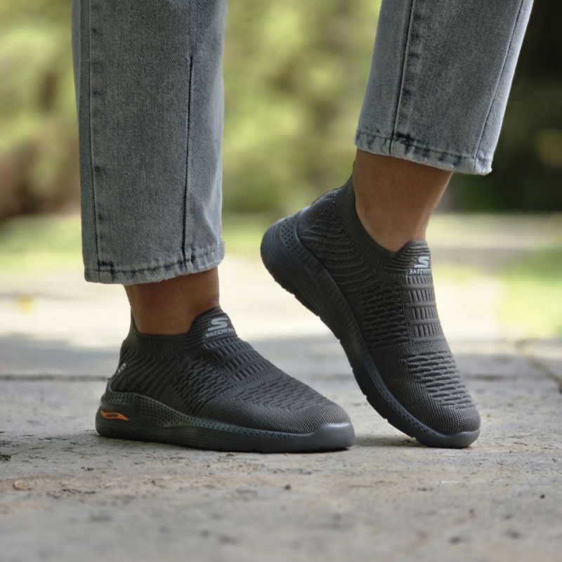 فروش جذاب  کفش اسپرت زنانه و دخترانه  جورابی مدل اسکیچرز شیک و دلبر رنگ طوسی باارسال رایگان