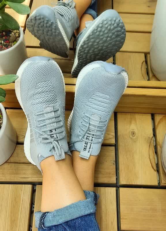حراج فوق العاده کفش اسپرت زنانه و دخترانه  جورابی مدل fashion  باکیفیتی بی نظیر رنگ طوسی زیره سفید باارسال رایگان کد 5061