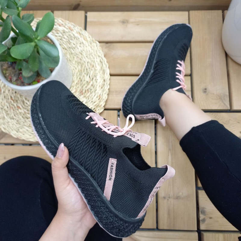 کفش اسپرت زنانه و دخترانه  جورابی مدل fashion رنگ مشکی صورتی