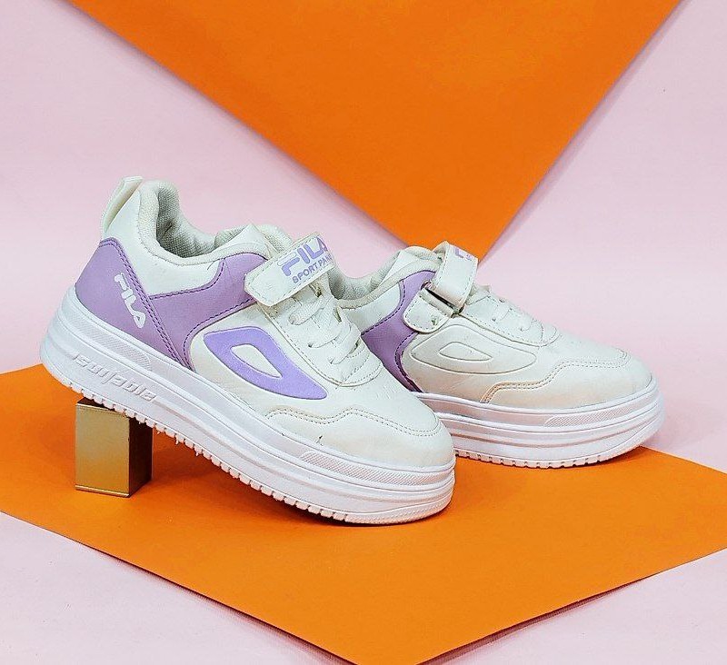 کفش کتونی  اسپرت بچگانه مدل فشیون رنگ  سفید بنفش