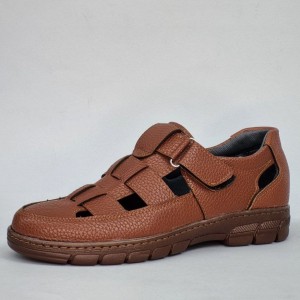 حراج جذاب کفش تابستانه طبی استاندارد مردانه مدل جدید سبک و راحت رنگ قهوه ای روشن  باارسال رایگان