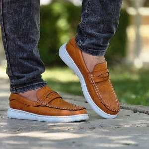 حراج شگفت انگیز کفش  کالج مردانه پسرانه  زیبا و خاص رنگ  قهوه ای روشن باارسال رایگان