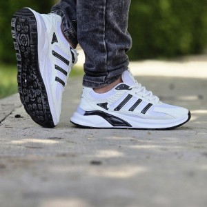 حراج شگفت انگیز کفش اسپرت مردانه پسرانه مدل ادیداس شیک و پرفروش   رنگ مشکی سفید ارسال رایگان