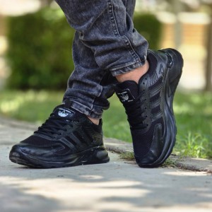 فروش فوق العاده کفش اسپرت مردانه پسرانه مدل ادیداس زیبا و پر فروش رنگ مشکی  ارسال رایگان