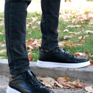 فروش شگفت انگیز کفش اسپرت مردانه پسرانه  راحت و شیک  رنگ مشکی  ارسال رایگان