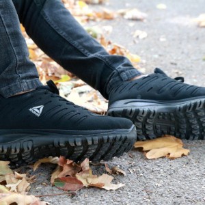 فروش باورنکردنی  کفش اسپرت  مردانه و پسرانه  مدل ریبوک زیبا و جدید رنگ سورمه ای  با ارسال رایگان