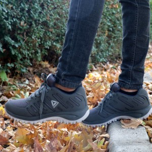 فروش باورنکردنی  کفش اسپرت  مردانه و پسرانه  مدل ریبوک زیبا و جدید رنگ سورمه ای  با ارسال رایگان