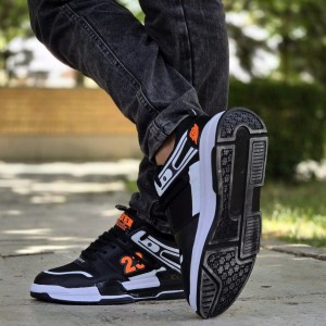 تخفیف ویژه کفش اسپرت مردانه پسرانه مدل جردن 23 رنگ مشکی آبی  زیره سفید  زیبا و خاص با ارسال رایگان