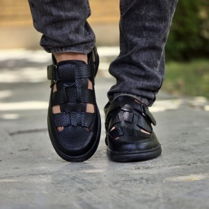 فروش شگفت انگیز کفش تابستانه مردانه پرفروش و عالی  رنگ مشکی باارسال رایگان