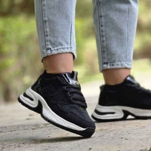 فروش واقعی  کفش اسپرت زنانه دخترانه  مدل فشیون سبک و زیبا رنگ مشکی زیره سفید باارسال رایگان