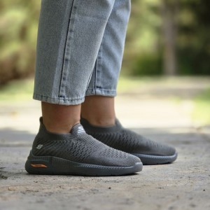 کفش اسپرت زنانه و دخترانه  جورابی مدل fashion رنگ مشکی صورتی