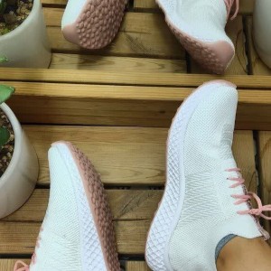 حراج بی نظیر کفش اسپرت زنانه و دخترانه  جورابی مدل fashion  با طرحی جدید و خاص  رنگ مشکی صورتی باارسال رایگان کد 5050