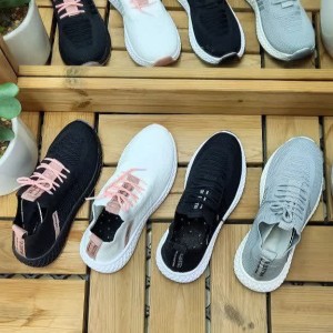 حراج کفش اسپرت زنانه و دخترانه  جورابی مدل fashion مناسب پیاده روی و ورزش رنگ مشکی طوسی باارسال رایگان کد 5060