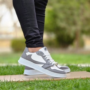 آفرررر ویژه کفش کتونی ونس مردانه پسرانه مدل نایک رنگ سفید طوسی مناسب استفاده روزمره با کیفیت منحصر به فرد با ارسال رایگان کد 5207