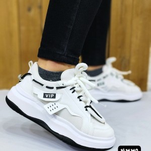 کفش کتونی اسپرت دخترانه و زنانه مدل vip رنگ سفید مشکی 4339