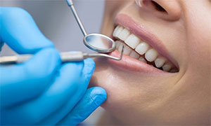 آشنایی با مراحل پر کردن دندان و مواد مناسب آن


برای پر کردن دندان باید پوسیدگی های آن را با موادی جایگزین پر نمود که برای این منظور...
