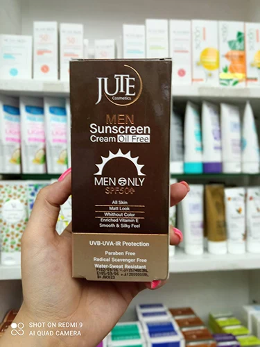 کرم ضد آفتاب آقایان بی رنگ SPF50 ژوت 40 میلی لیتر 