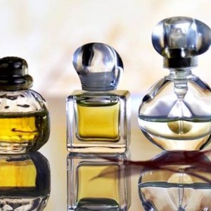 اسامی و لیست بهترین عطر برای مدرسه (2025 1404)