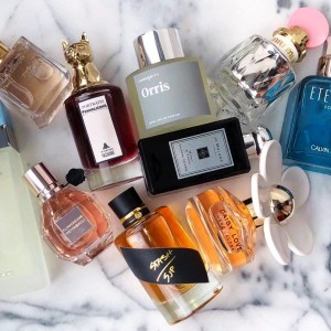 10 عطر و ادکلن قدیمی و خاطره انگیز زنانه