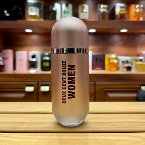 ادکلن فراگرنس ورد مدل دیوکس سنت دوز زنانه مشابه رایحه کارولینا هررا 212 سکسی100میل Fragrance World Deux Cent Douze