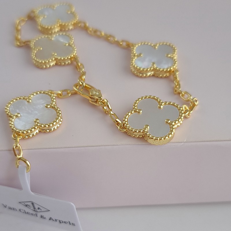 دستبند ونکلیف سفید صدفی ( مستر)