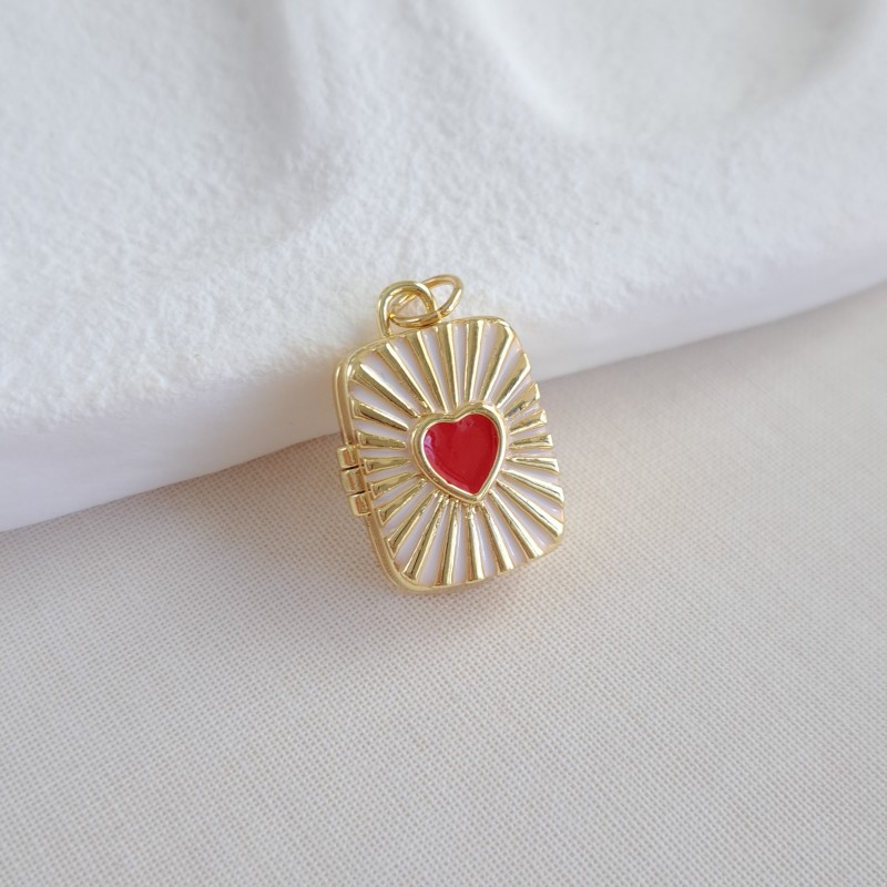 گردنبند لاکت مستطیلی سفید قلب قرمز**