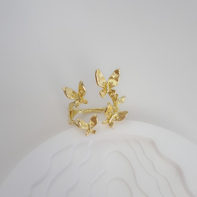 انگشتر پروانه