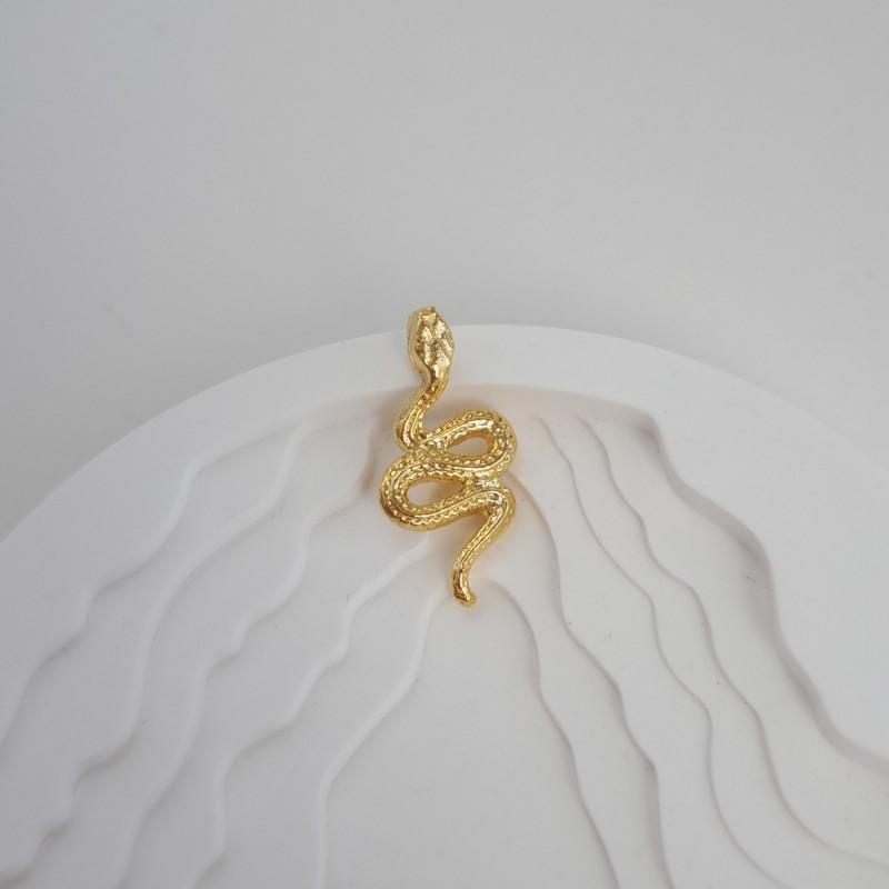 آویز بدون زنجیر مار