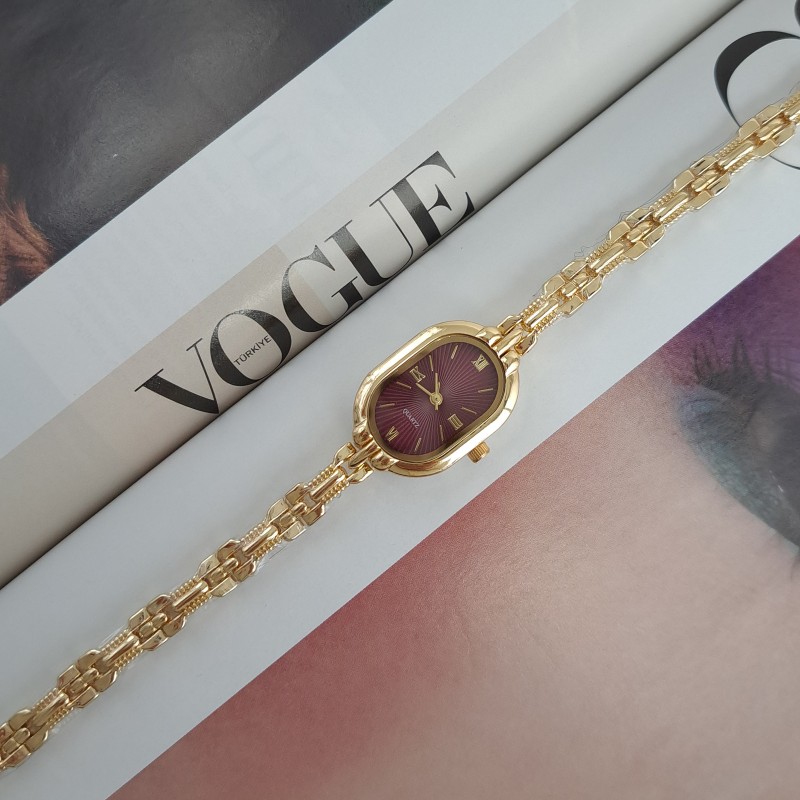 ساعت صفحه زرشکی بند دستبندی*