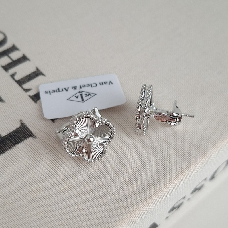 گوشواره ونکلیف نقره‌ای تراش دار ( مستر )*