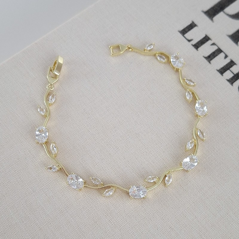 دستبند نگین شفاف شاخه گل*