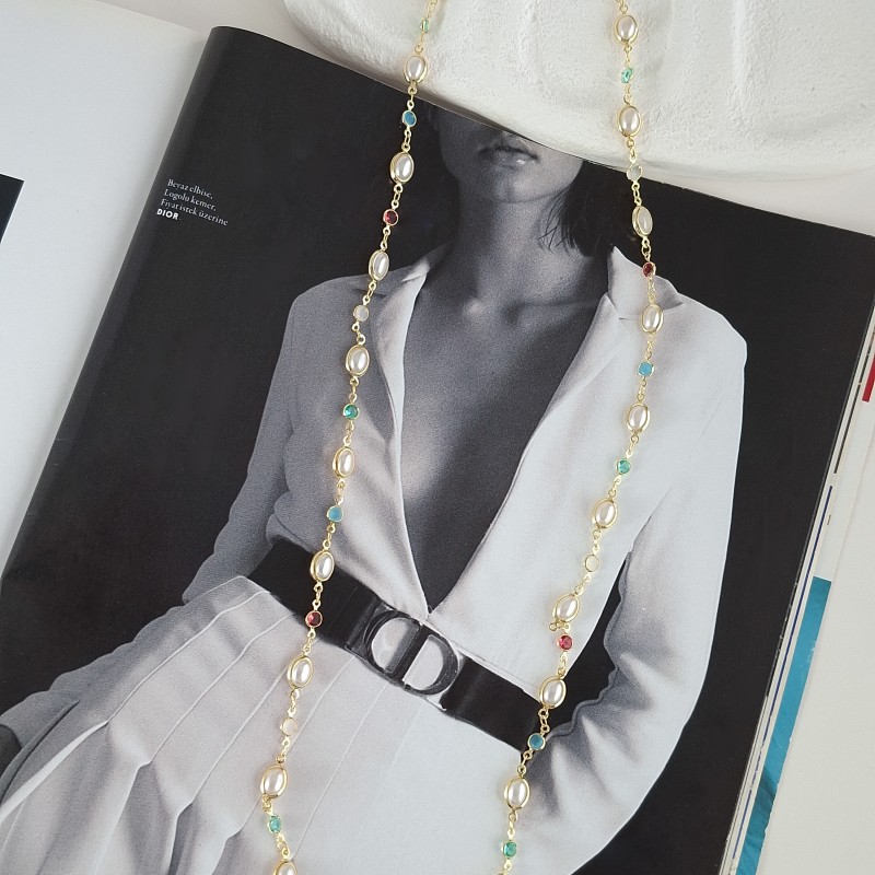 گردنبند رولباسی مروارید و نگین مولتی کالر