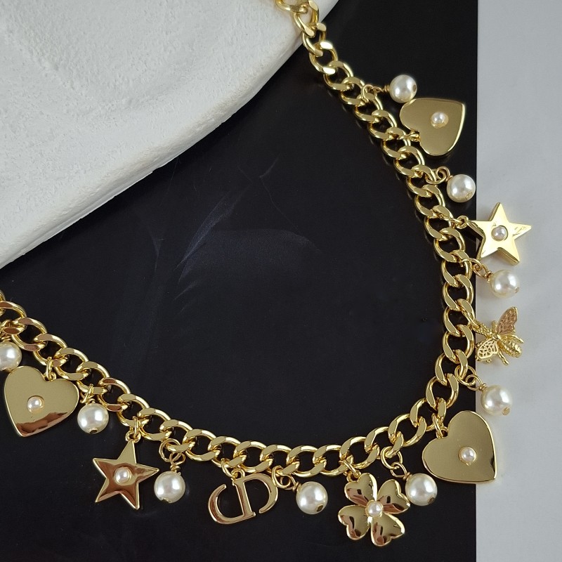 گردنبند مستر دیور آویز قلب و ستاره و زنبور**