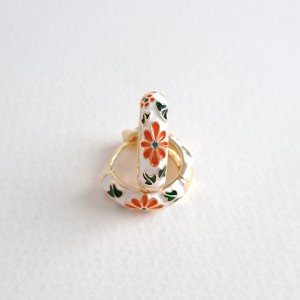 گوشواره میناکاری سفید گل نارنجی