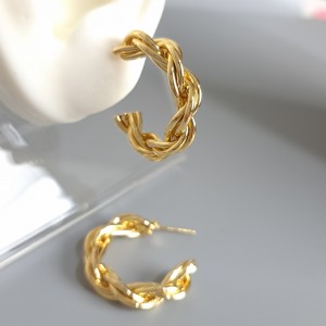 گوشواره ه استیل نیم حلقه پیچ