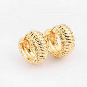 گوشواره حلقه ای تپل متوسط خط دار