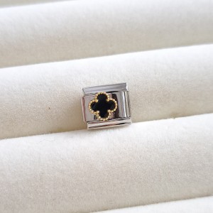 چارم نومینیشن ونکلیف مشکی کوچک پایه نقره ای