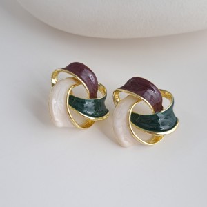 گوشواره سه رنگ  زرشکی سبز