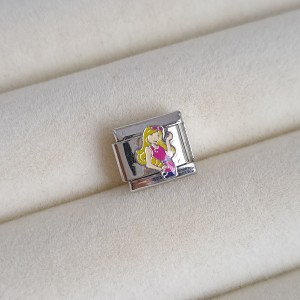 چارم نومینیشن  باربی بلوند پایه نقره‌ای *