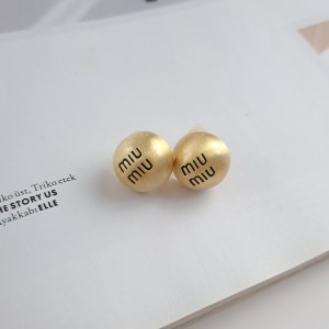 گوشواره کره ای میومیو طلایی