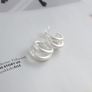 گوشواره کره ای سه لاین نقره ای